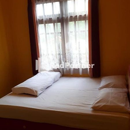 Bromo Indah Lestari Homestay Mitra Reddoorz パスルアン エクステリア 写真