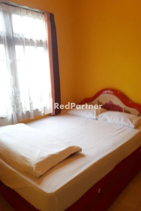 Bromo Indah Lestari Homestay Mitra Reddoorz パスルアン エクステリア 写真