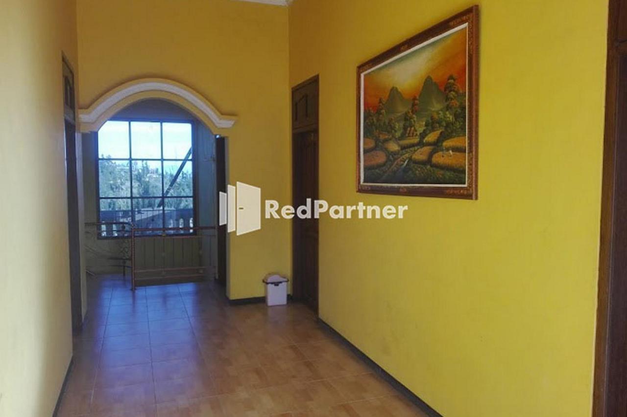 Bromo Indah Lestari Homestay Mitra Reddoorz パスルアン エクステリア 写真