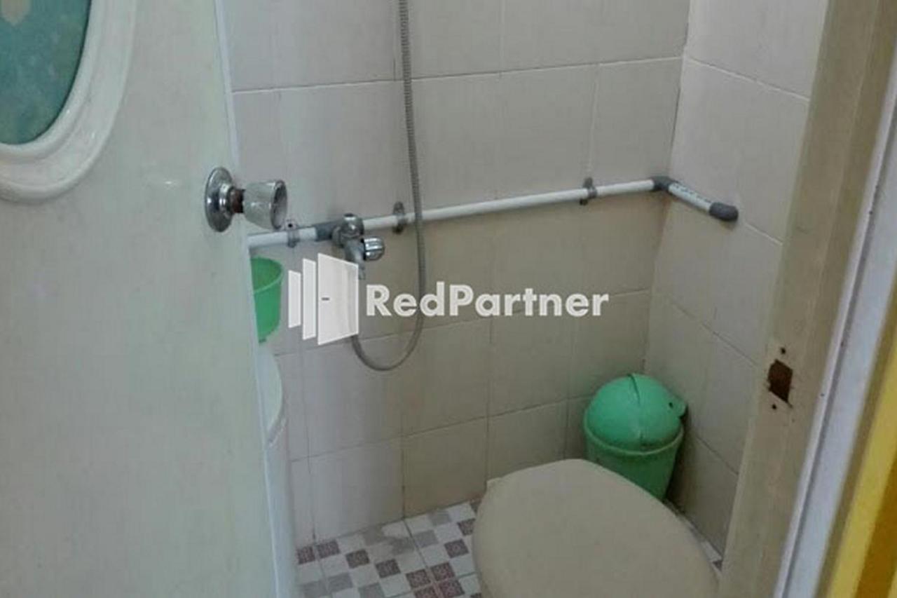 Bromo Indah Lestari Homestay Mitra Reddoorz パスルアン エクステリア 写真